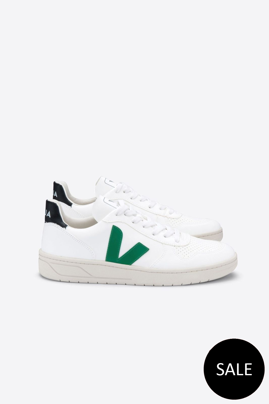 Veja on sale bastille black